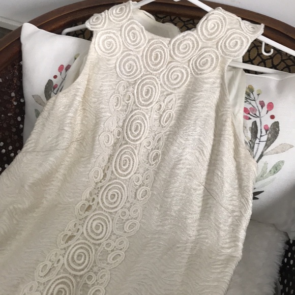 La Chateau detailed dress - Picture 6 of 8